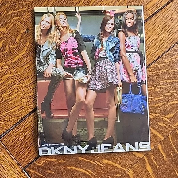 Seventeen Magazine with Lauren Conrad Cover March 2010 - Picture 3 of 3